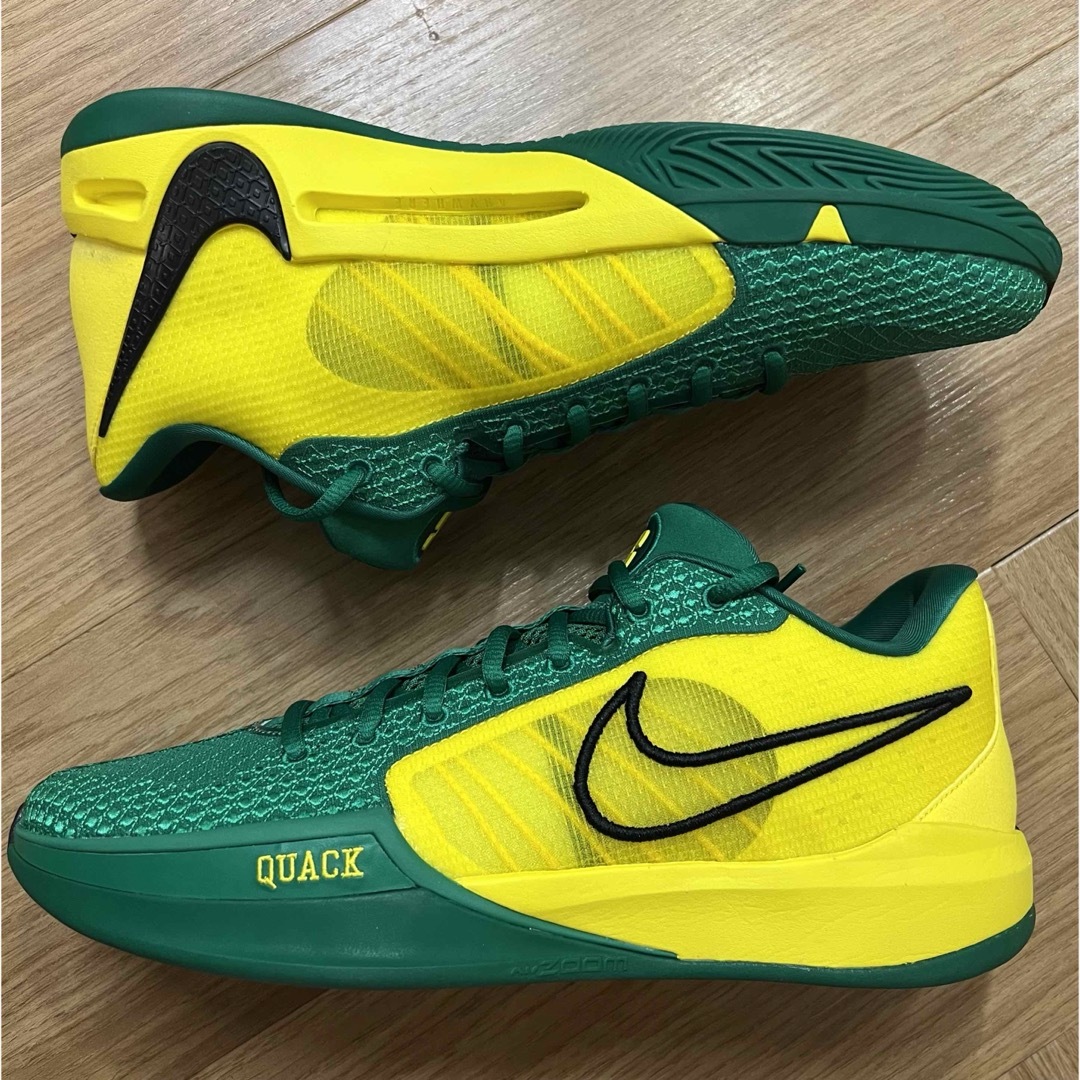 NIKE(ナイキ)のNike Sabrina 1 Oregon Ducksサブリナ1オレゴンダックス メンズの靴/シューズ(スニーカー)の商品写真