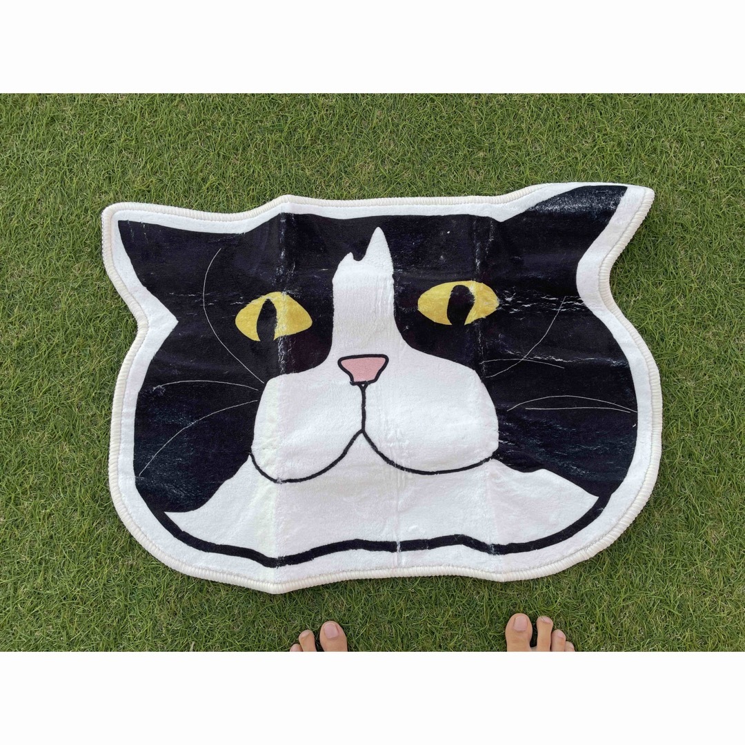 【新品匿名便送料無料】猫ちゃんカーペットラグマット　キャットネコ  インテリア/住まい/日用品のラグ/カーペット/マット(カーペット)の商品写真