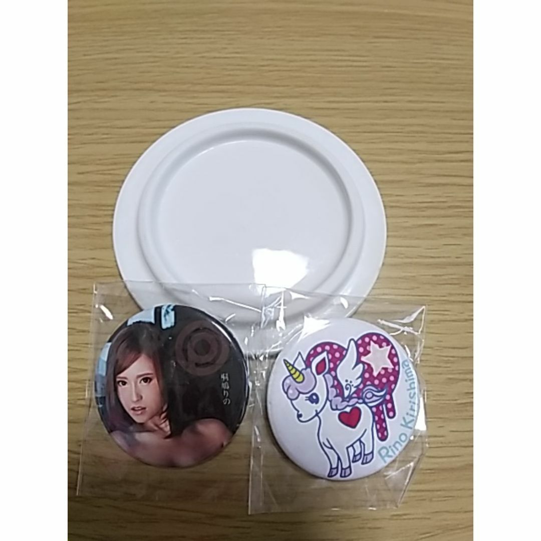 【新品】桐嶋りのさん缶バッチ2点セット エンタメ/ホビーのタレントグッズ(アイドルグッズ)の商品写真