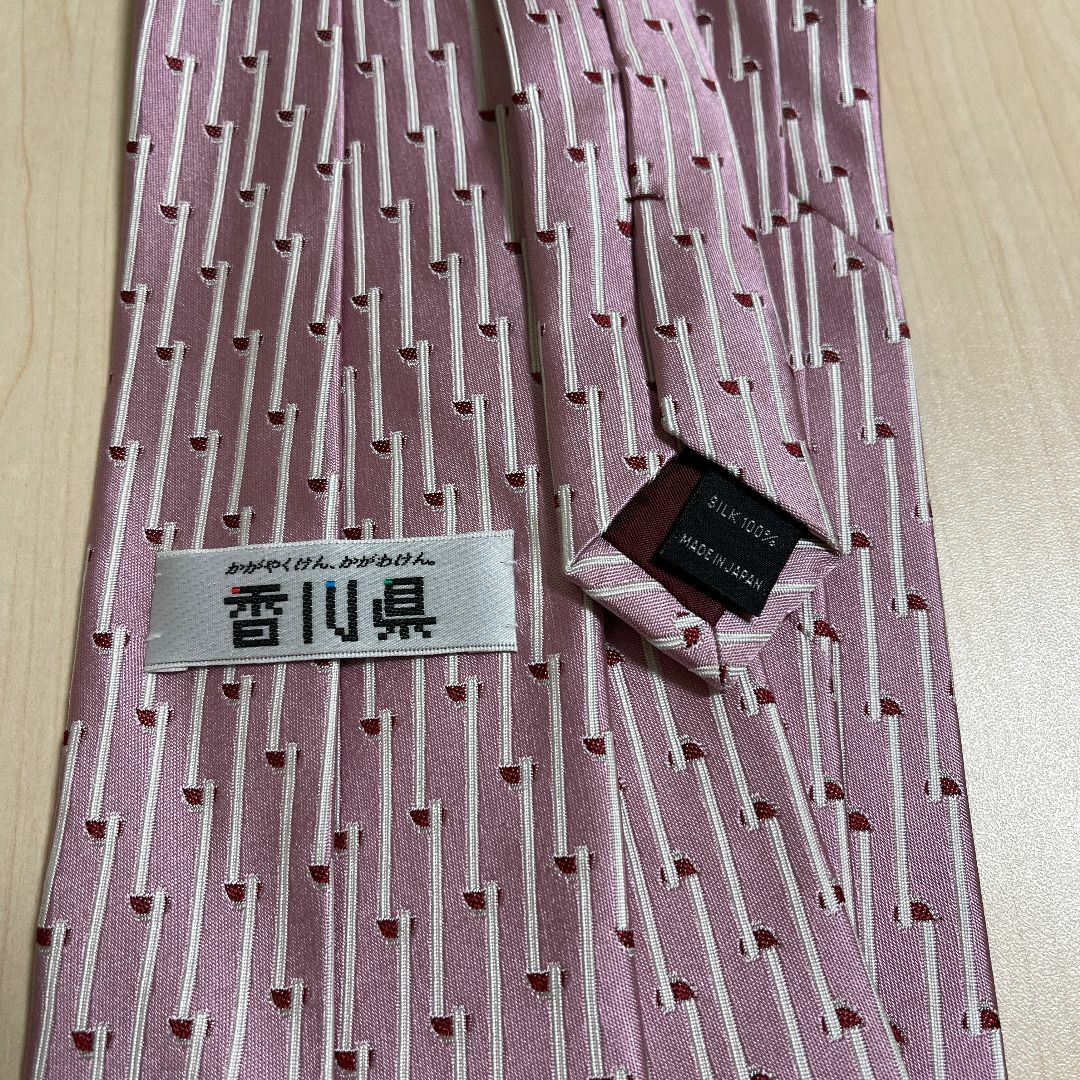 香川県　うどんネクタイ　ピンク メンズのファッション小物(ネクタイ)の商品写真