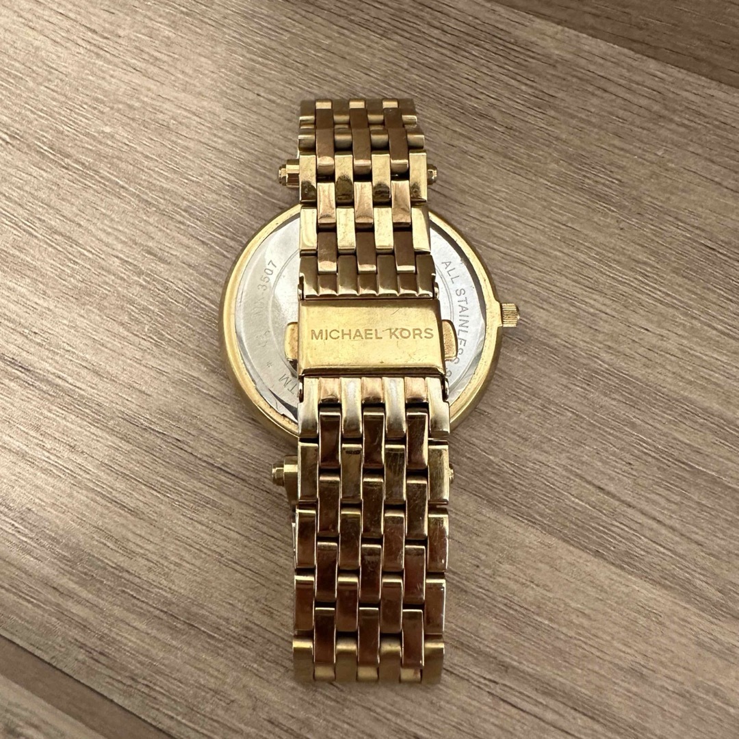 Michael Kors(マイケルコース)のマイケルコース　時計　ゴールド レディースのファッション小物(腕時計)の商品写真