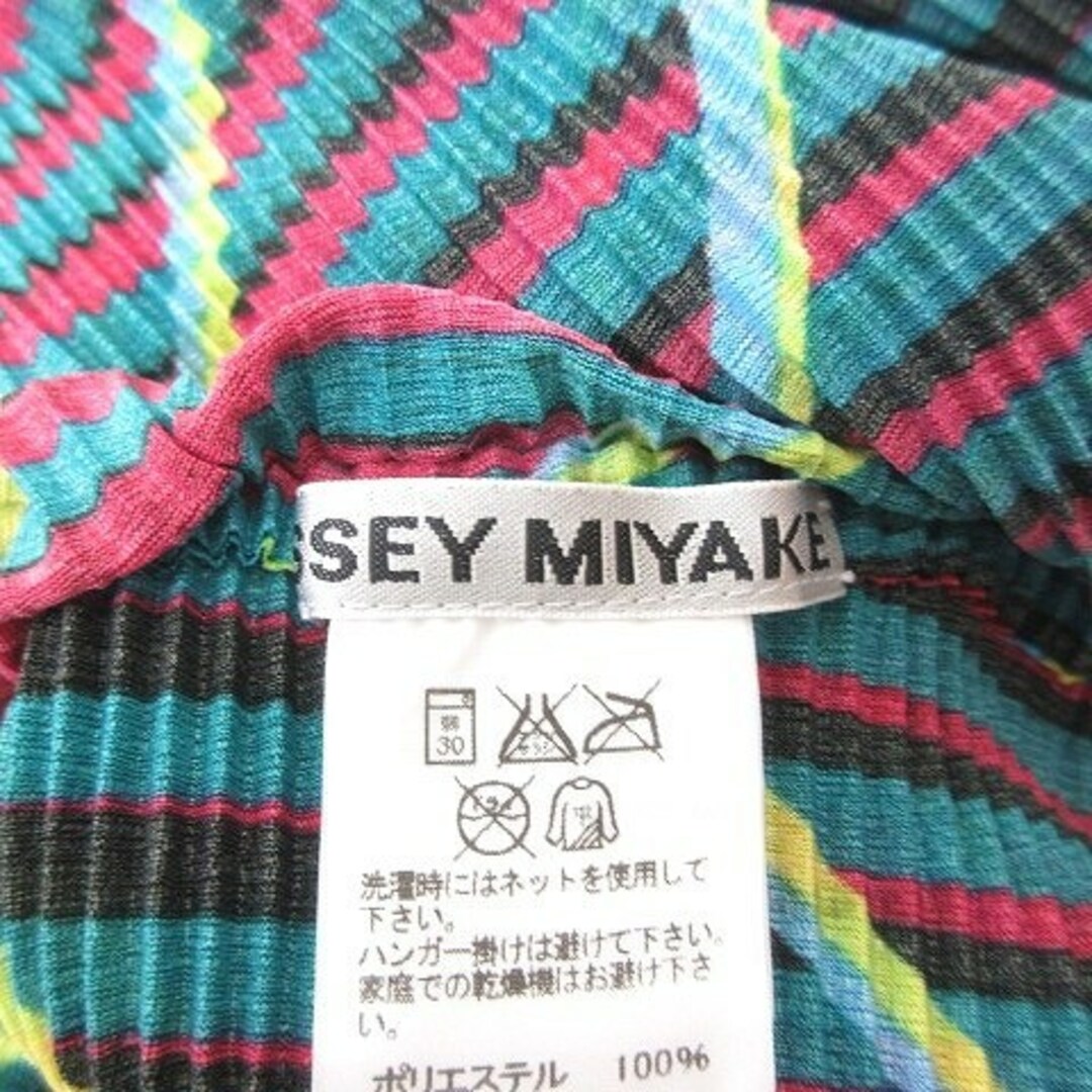 ISSEY MIYAKE(イッセイミヤケ)の美品 16AW 横プリーツ チュニック カットソー IM64FT652 2 約M レディースのトップス(カットソー(長袖/七分))の商品写真