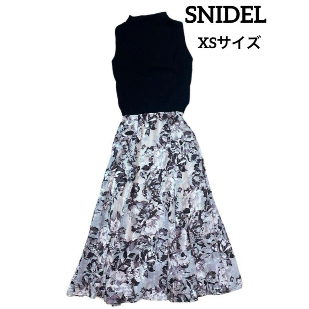 SNIDEL(スナイデル)のSNIDEL ノースリーブ 異素材　ドッキング花柄ワンピース　XSサイズ レディースのワンピース(ロングワンピース/マキシワンピース)の商品写真