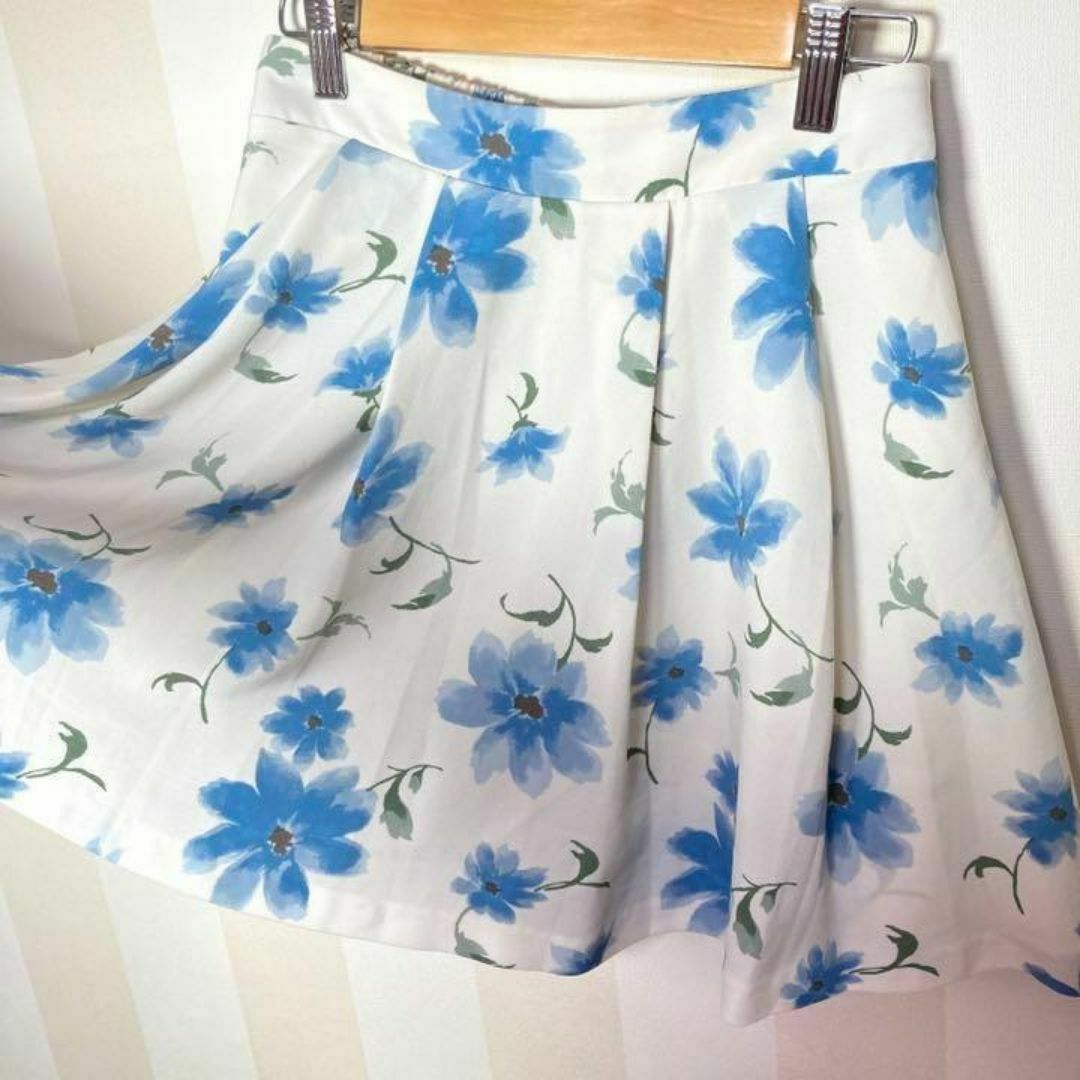 オシャレ✨　花柄☘️ 【COLZA】 ショートパンツ　スカート　キュロット レディースのパンツ(キュロット)の商品写真