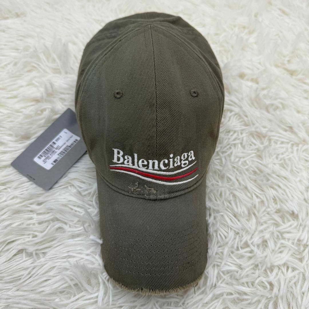 Balenciaga(バレンシアガ)の未使用 刺繍ロゴ キャップ ダメージ加工 希少 Lサイズ オリーブ デストロイ レディースの帽子(キャップ)の商品写真