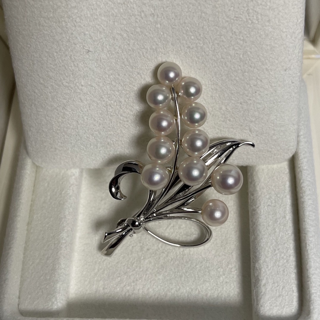 MIKIMOTO(ミキモト)の【美品】ミキモトパールブローチ5.2-6.9mm11粒シルバー レディースのアクセサリー(ブローチ/コサージュ)の商品写真