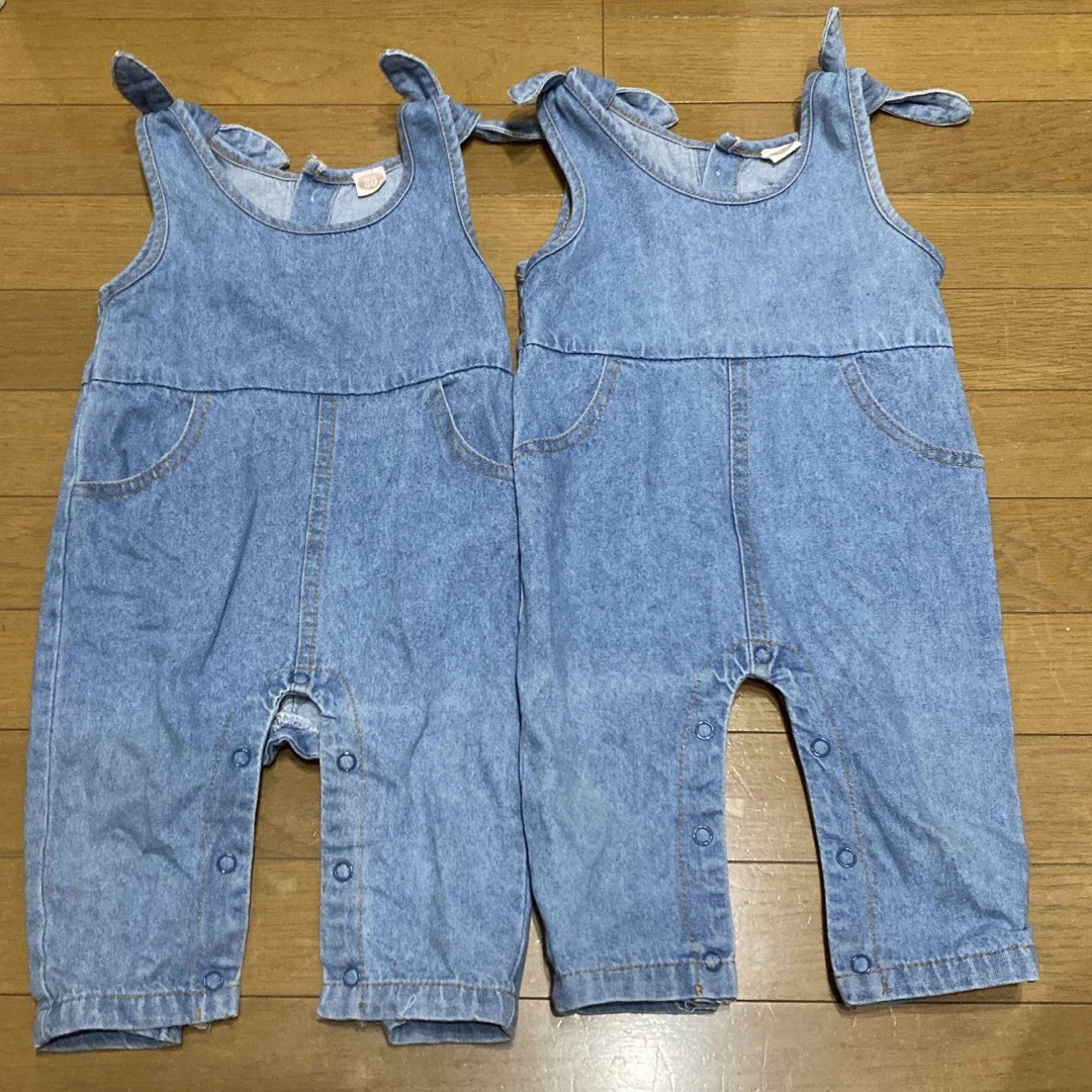 デニム　カバーオール　オーバーオール　双子　80 ノースリーブ　2着セット キッズ/ベビー/マタニティのベビー服(~85cm)(カバーオール)の商品写真