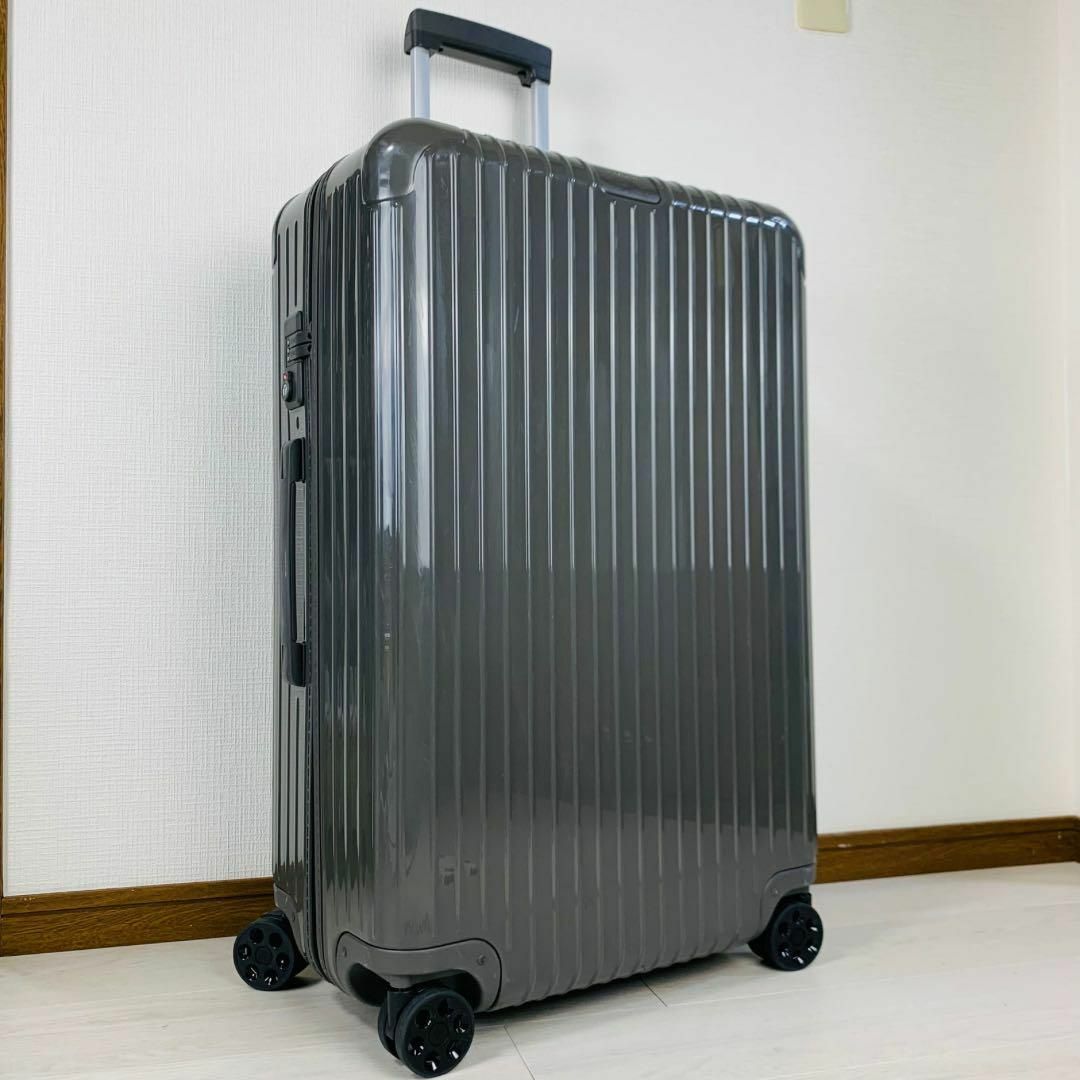 RIMOWA(リモワ)の現行ロゴ リモワ エッセンシャル チェックインL スチールグロス 4輪 メンズのバッグ(トラベルバッグ/スーツケース)の商品写真
