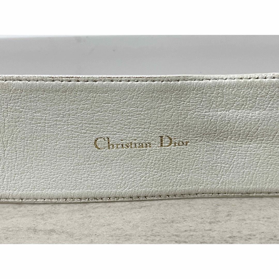 Christian Dior(クリスチャンディオール)のChristianDior クリスチャンディオール Dバックル ベルト ホワイト レディースのファッション小物(ベルト)の商品写真