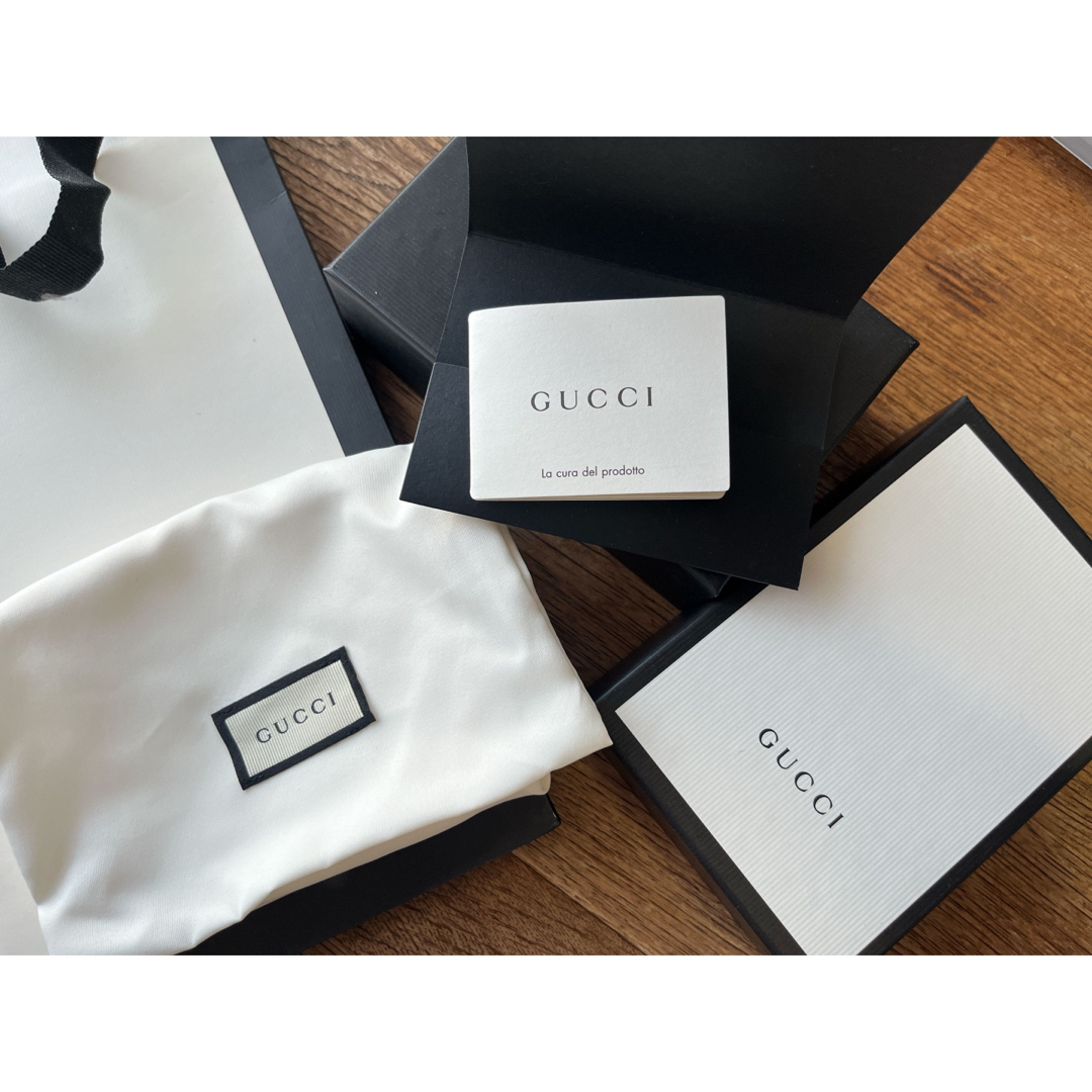 Gucci(グッチ)のGUCCI ビーデザイン二つ折り財布 レディースのファッション小物(財布)の商品写真