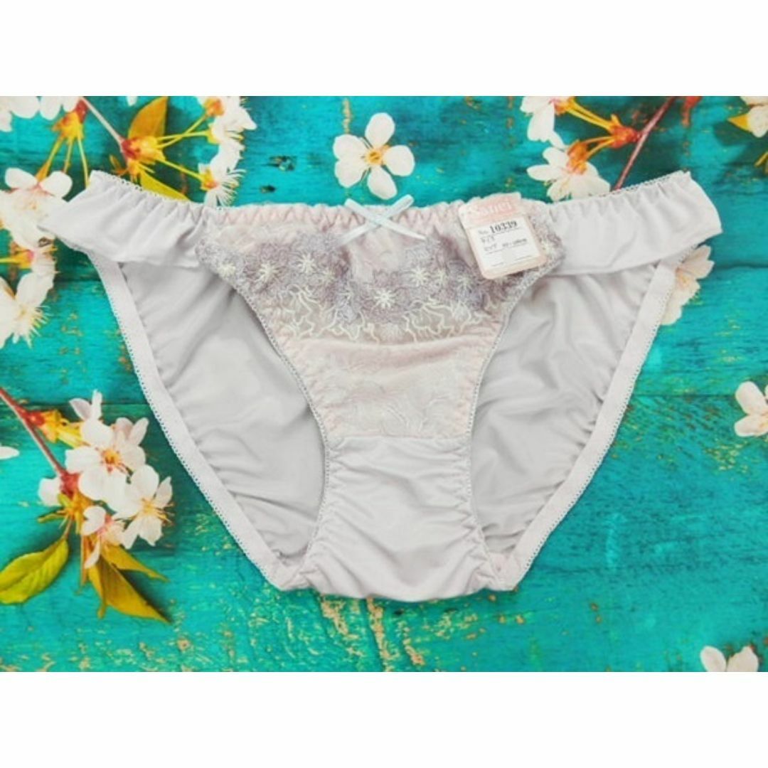 401★C85 LL★脇高調ブラショーツセット フラワー刺繍 ピンク レディースの下着/アンダーウェア(ブラ&ショーツセット)の商品写真