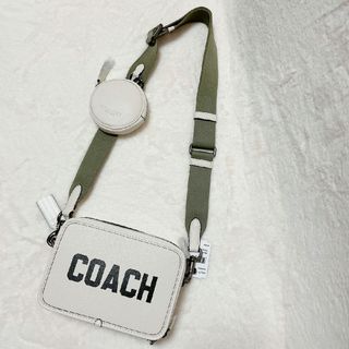 コーチ(COACH)の【24時間以内発送】新作　COACH  カメラバッグホワイト　大人気　ショルダー(ショルダーバッグ)