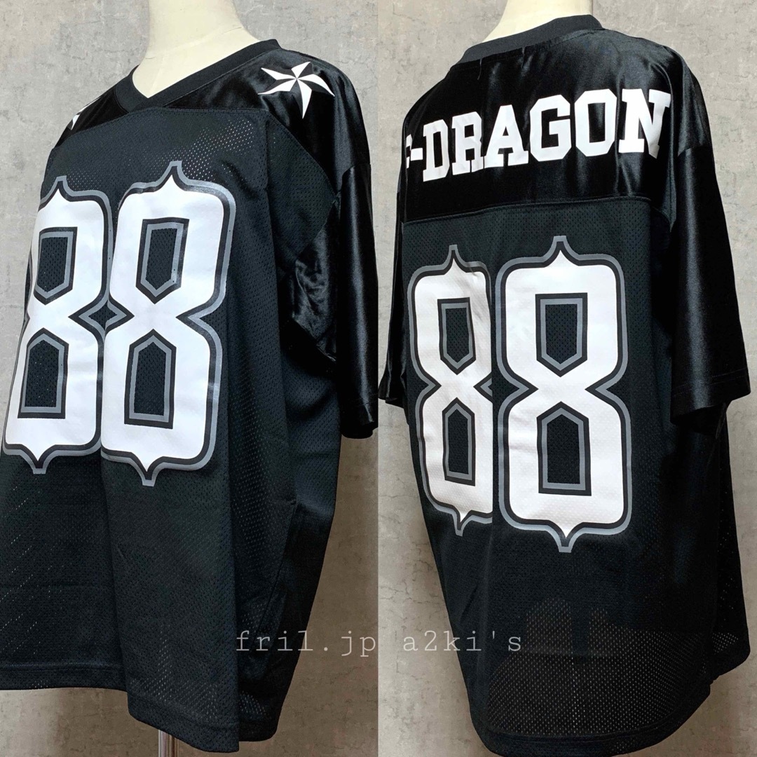 BIGBANG(ビッグバン)のG-DRAGON フットボールTシャツ２枚 エンタメ/ホビーのタレントグッズ(アイドルグッズ)の商品写真