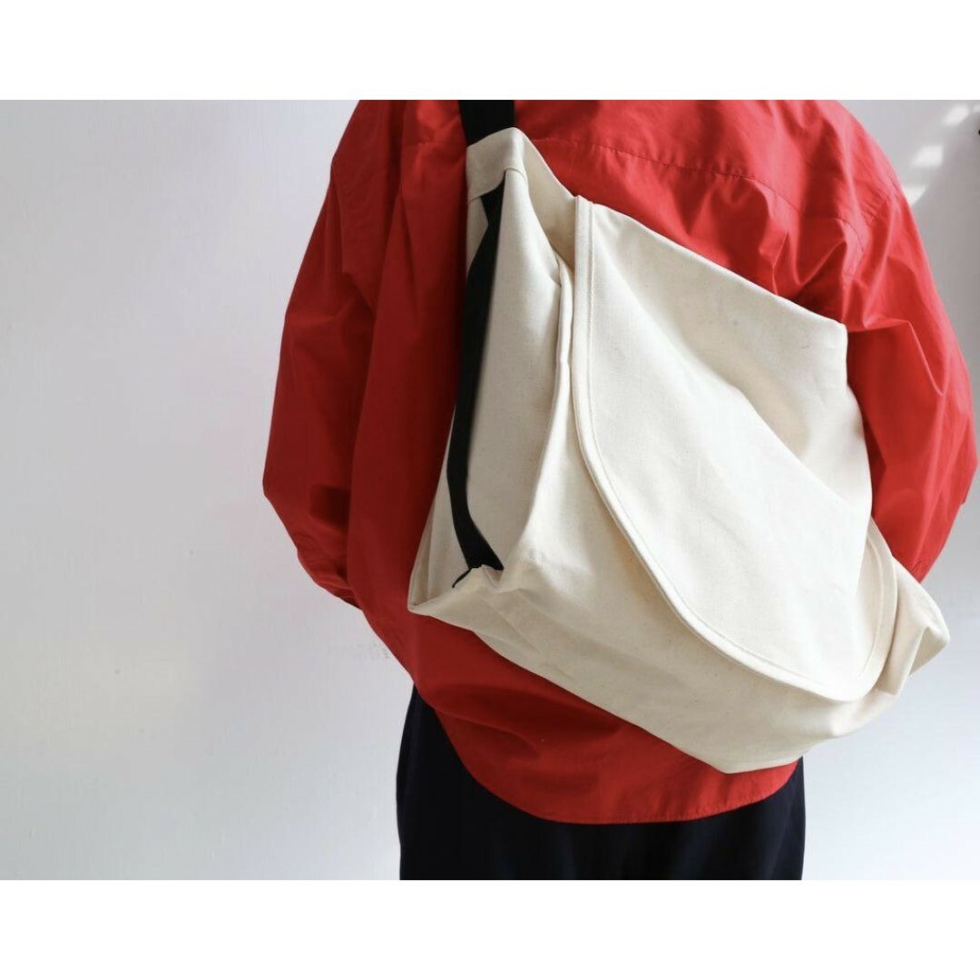 Graphpaper(グラフペーパー)の【自作】kontor BIG NEWSPAPER BAG ショルダーバッグ メンズのバッグ(ショルダーバッグ)の商品写真