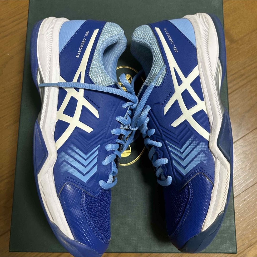 asics インドアテニスシューズ レディースの靴/シューズ(スニーカー)の商品写真