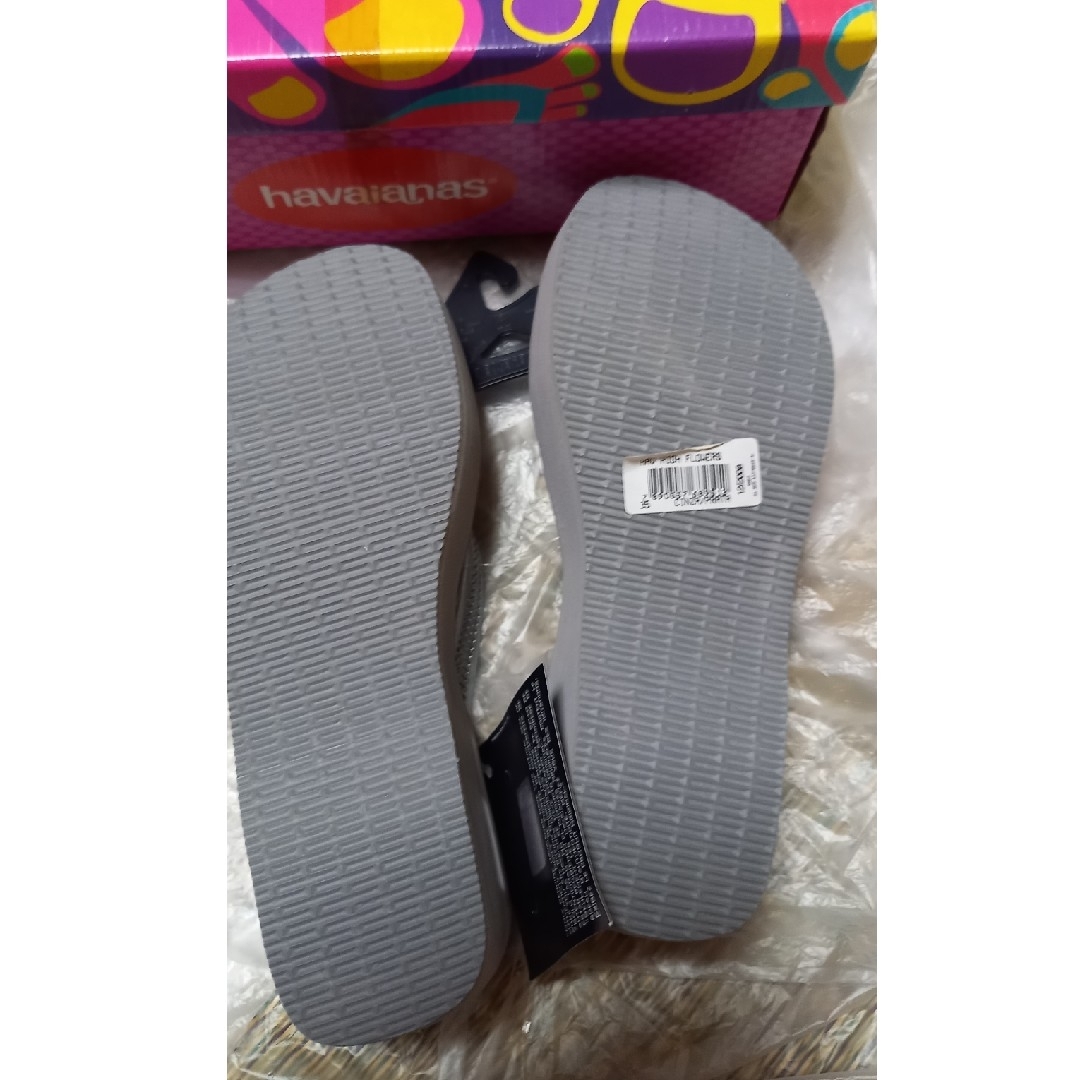 havaianas(ハワイアナス)の【新品】HAVAIANAS / ハワイアナス/花柄　厚底トングビーチサンダル レディースの靴/シューズ(ビーチサンダル)の商品写真