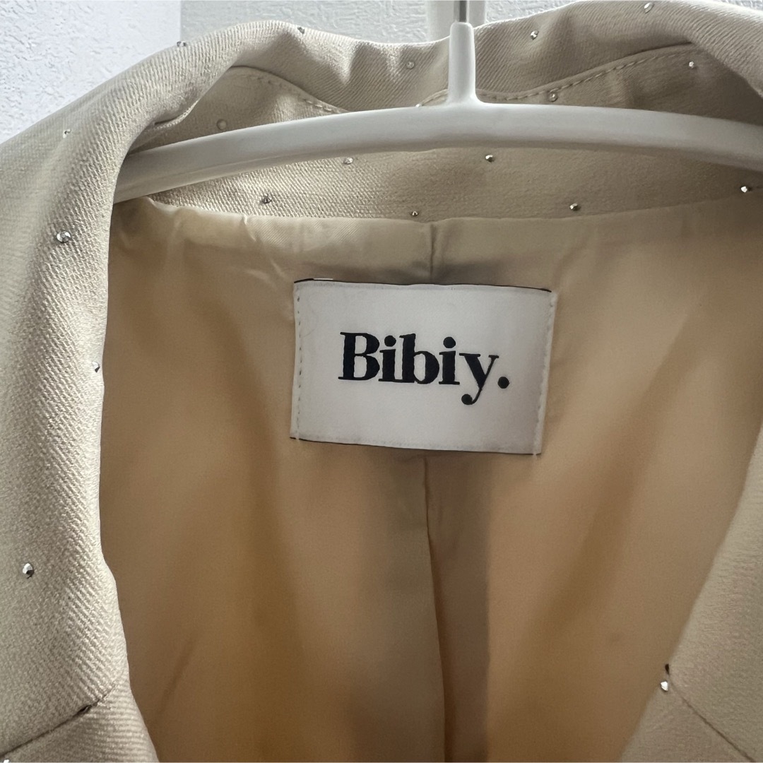 Bibiy  jewel jacket  ベージュ レディースのジャケット/アウター(テーラードジャケット)の商品写真