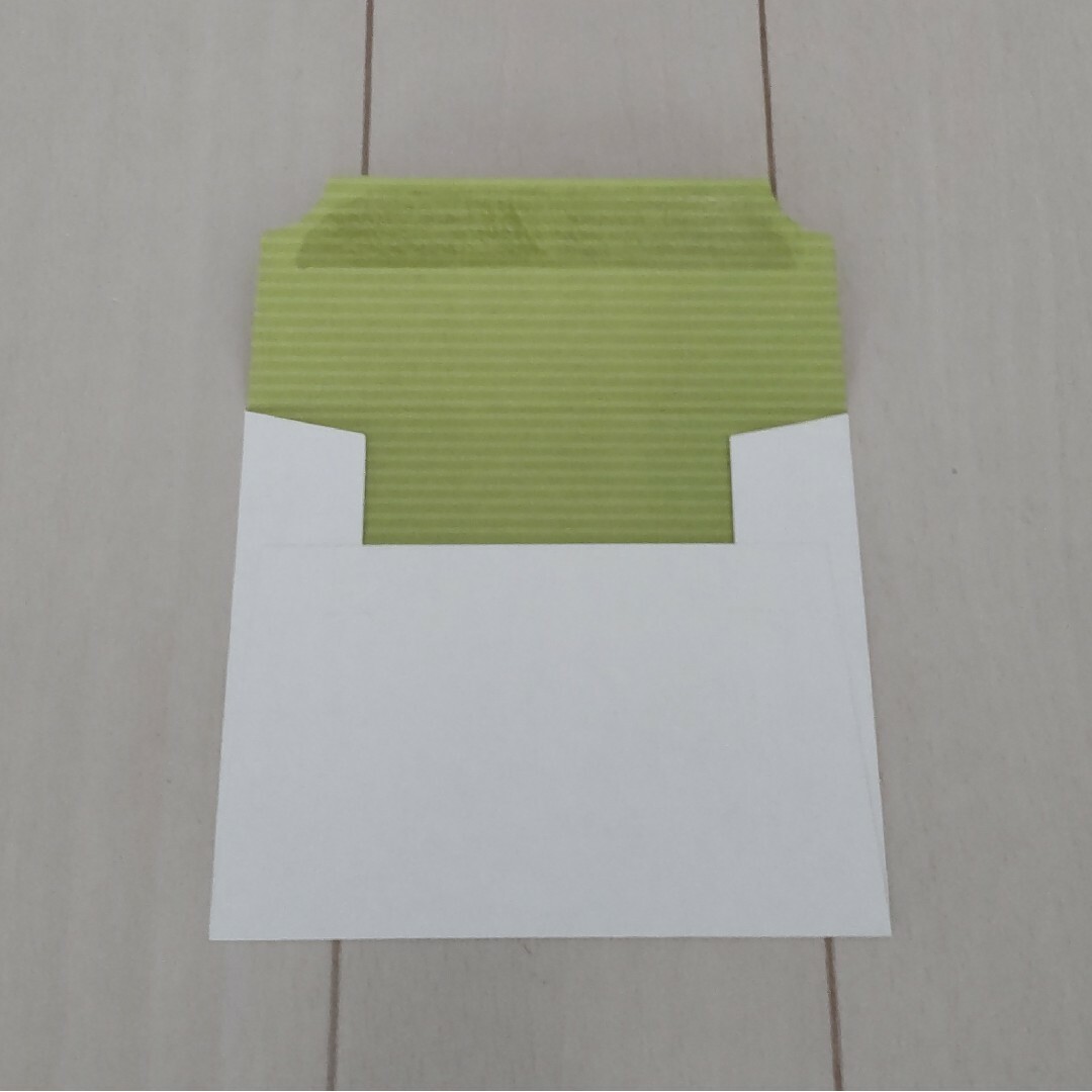 緑　メッセージカード　４セット エンタメ/ホビーのアート用品(その他)の商品写真
