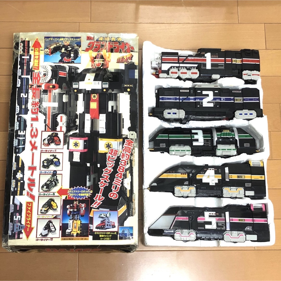 BANDAI(バンダイ)の【BANDAI】救急戦隊ゴーゴーファイブ DX超合金×3セット エンタメ/ホビーのおもちゃ/ぬいぐるみ(キャラクターグッズ)の商品写真