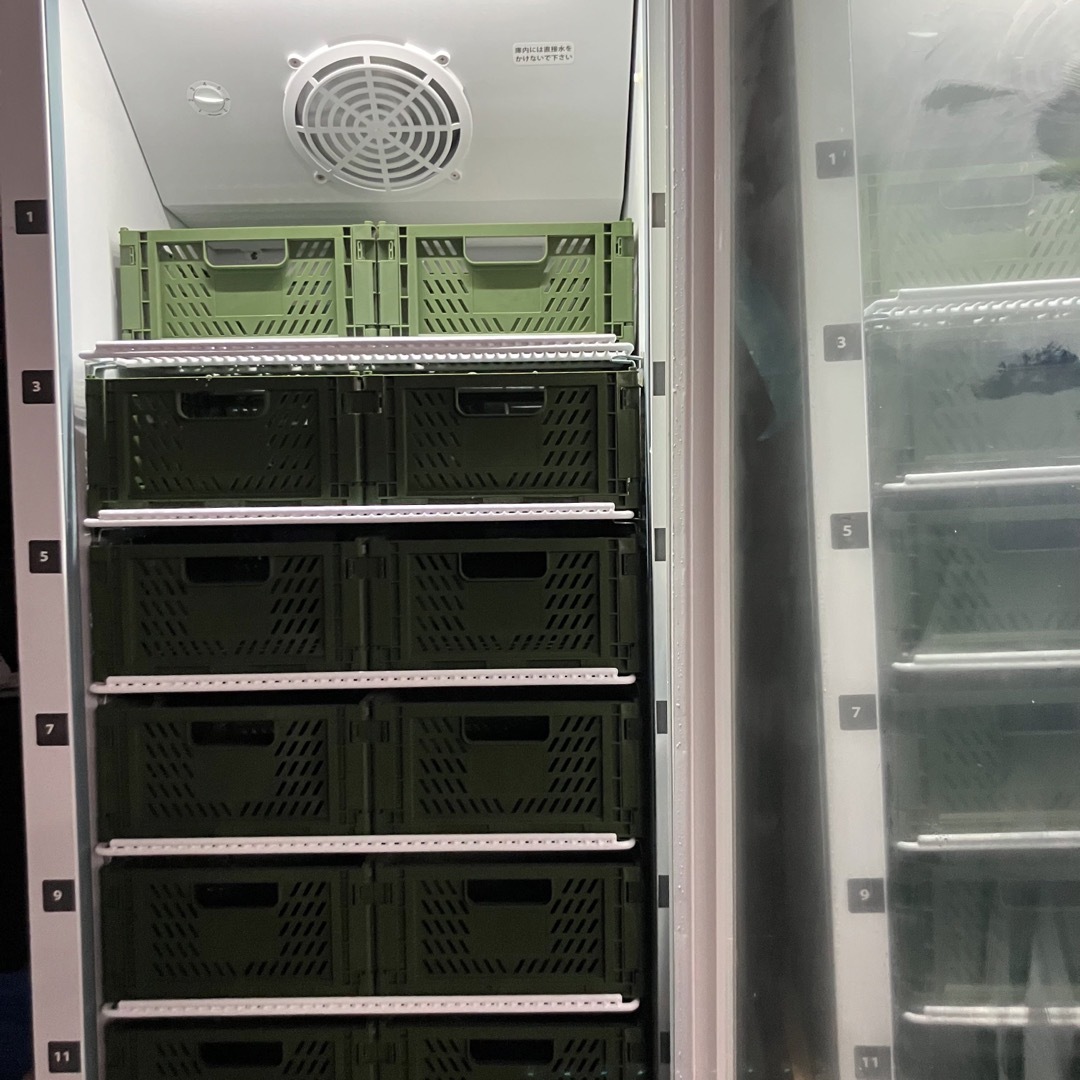 よく冷える　カゴ付き冷蔵ショーケース3セット2021年製　配送費無料設置協力あり スマホ/家電/カメラの生活家電(冷蔵庫)の商品写真