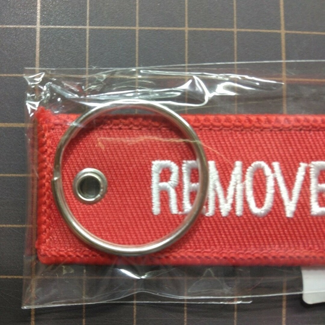 REMOVE BEFORE FLIGHT キーリング キーホルダー　2個 レディースのファッション小物(キーホルダー)の商品写真