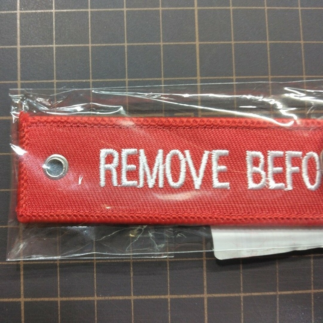 REMOVE BEFORE FLIGHT キーリング キーホルダー　2個 レディースのファッション小物(キーホルダー)の商品写真