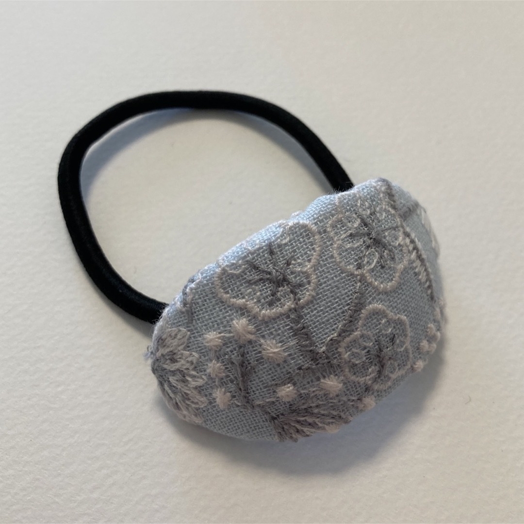 mina perhonen(ミナペルホネン)の専用❗️ミナペルホネン　ヘアゴム　handmade ２点 ハンドメイドのアクセサリー(ヘアアクセサリー)の商品写真