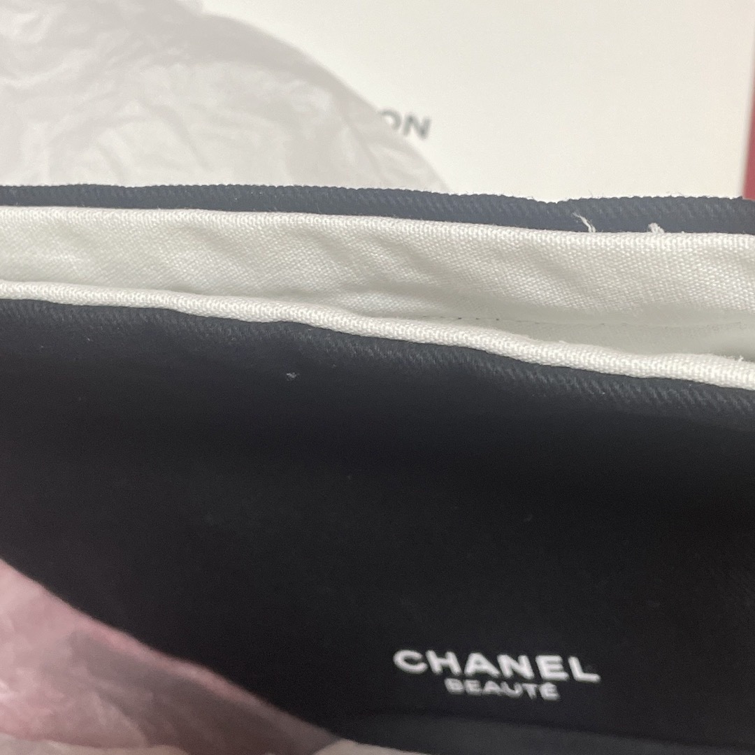 CHANEL(シャネル)の2024年非売品CHANELポーチ レディースのファッション小物(ポーチ)の商品写真