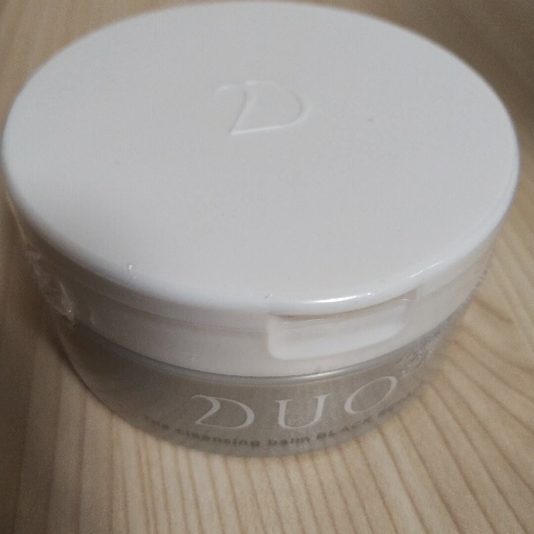 DUO(デュオ)のDUO クレンジングバーム ブラックリペア 90g コスメ/美容のスキンケア/基礎化粧品(クレンジング/メイク落とし)の商品写真