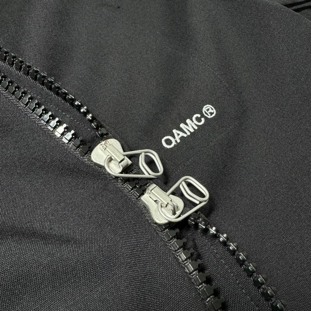 OAMC(オーエーエムシー)のOAMC IAN SHIRT ジップシャツ トロピカルウール ブラック S 半袖 メンズのトップス(シャツ)の商品写真