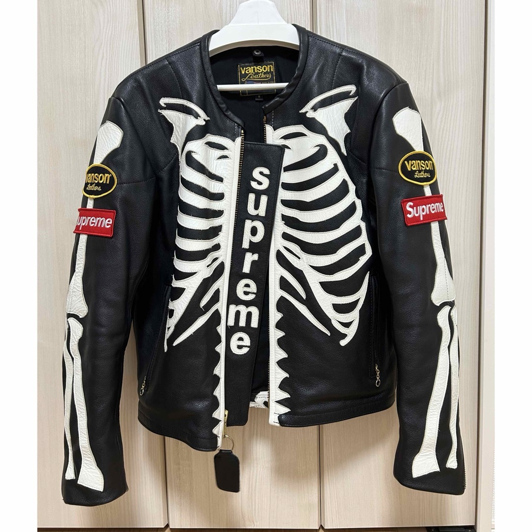 Supreme(シュプリーム)のSupreme Vanson Leather Bones Jacket オマケ付 メンズのジャケット/アウター(レザージャケット)の商品写真