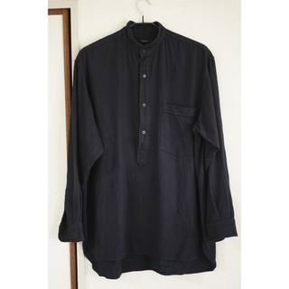 コモリ(COMOLI)のCOMOLI シルクネル プルオーバーシャツ size2(シャツ)