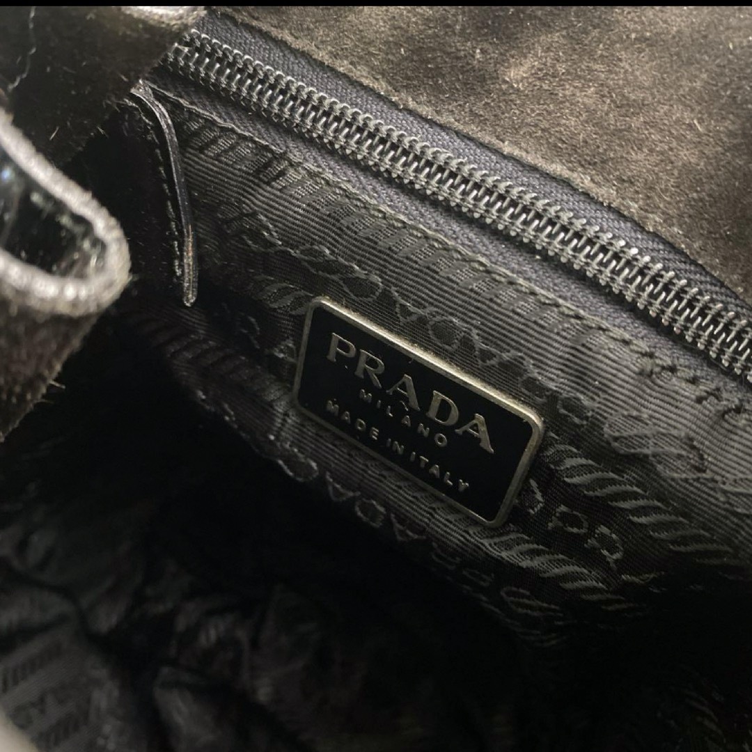 PRADA(プラダ)のPRADA プラダ エナメルレザー ミニ リュックサック バックパック レディースのバッグ(リュック/バックパック)の商品写真