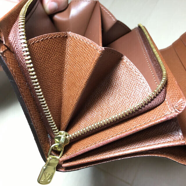 LOUIS VUITTON(ルイヴィトン)の★超美品★正規品★ルイヴィトンモノグラム L字ファスナー長財布 レディースのファッション小物(財布)の商品写真