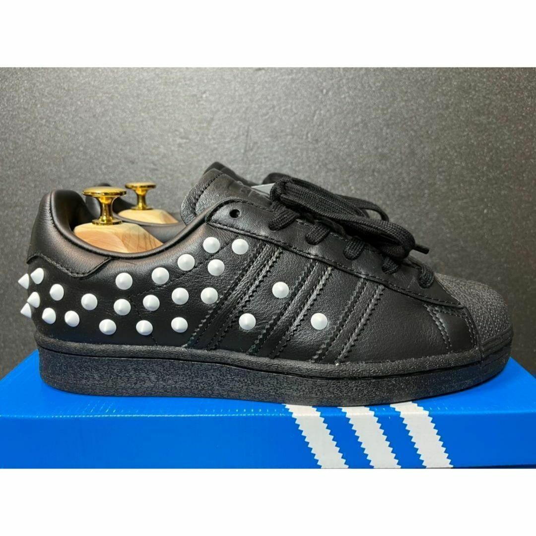 adidas(アディダス)の新品24cm adidas SUPER STAR W STUDS スタッズ レディースの靴/シューズ(スニーカー)の商品写真