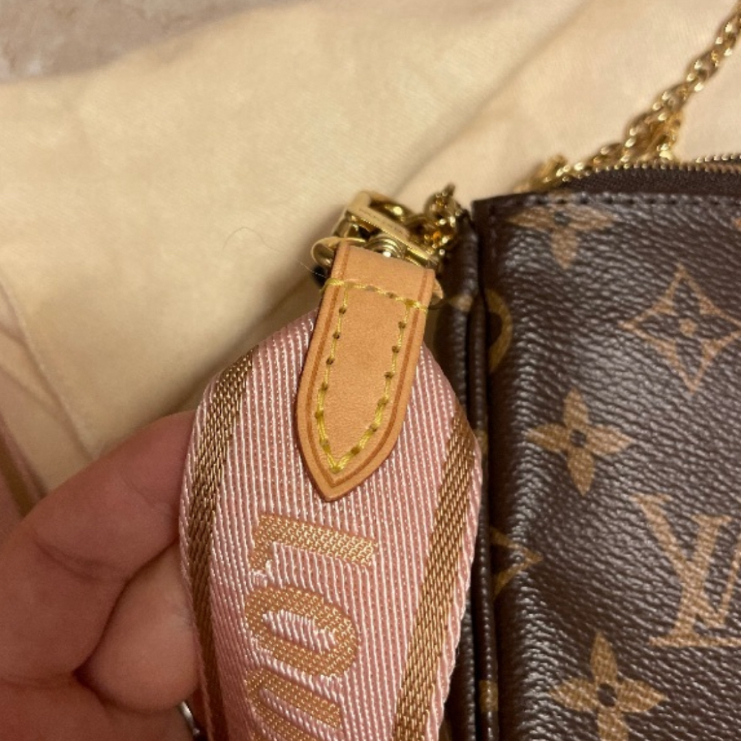 LOUIS VUITTON(ルイヴィトン)のルイヴィトン ミュルティ ポシェット アクセソワール ショルダーバッグ ヴィトン レディースのバッグ(ショルダーバッグ)の商品写真