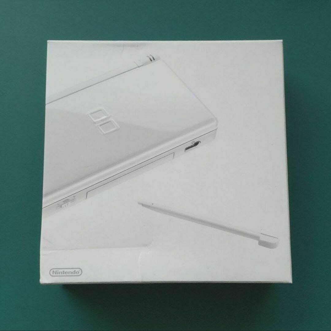 ニンテンドーDS(ニンテンドーDS)の【中古・良品】ニンテンドーDS Lite Crystal White 箱付⑮ エンタメ/ホビーのゲームソフト/ゲーム機本体(携帯用ゲーム機本体)の商品写真