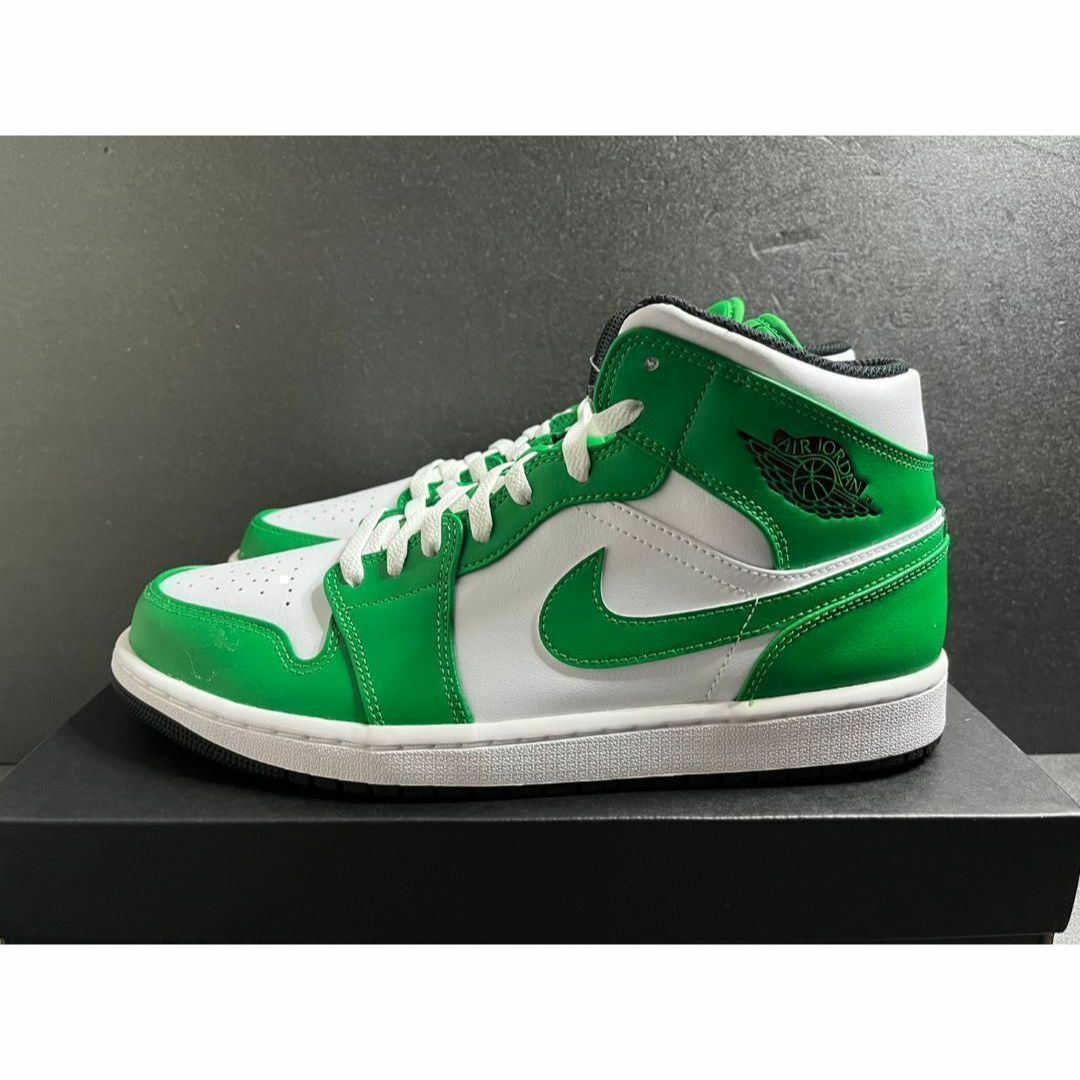 NIKE(ナイキ)の新品29cm NIKE AIR JORDAN 1 MID Lucky Green メンズの靴/シューズ(スニーカー)の商品写真