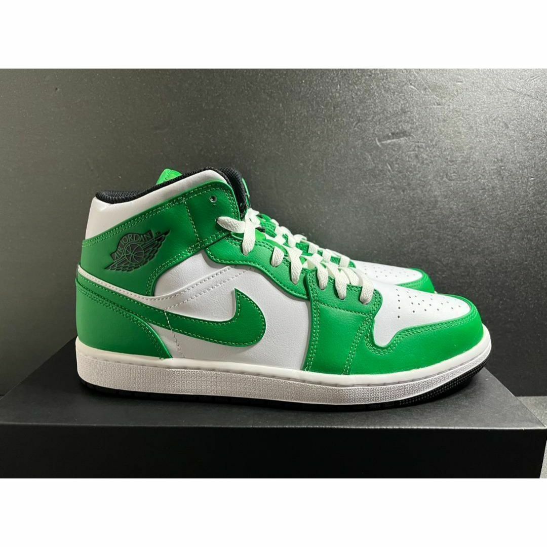 NIKE(ナイキ)の新品29cm NIKE AIR JORDAN 1 MID Lucky Green メンズの靴/シューズ(スニーカー)の商品写真