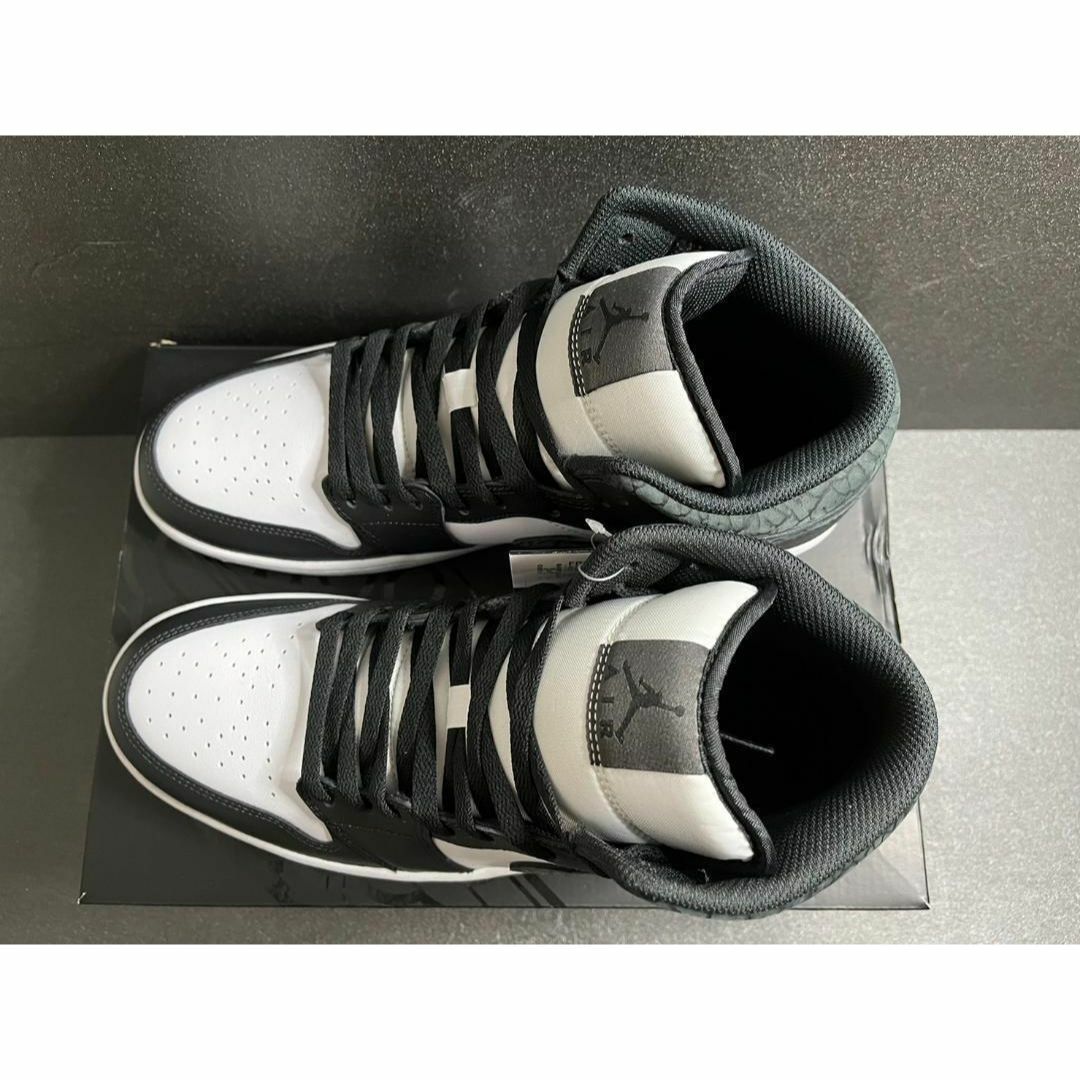 NIKE(ナイキ)の新品30cm Nike Air Jordan 1 Mid パンダエレファント メンズの靴/シューズ(スニーカー)の商品写真