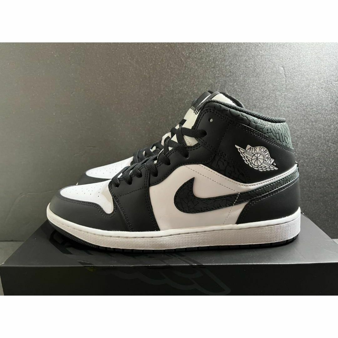 NIKE(ナイキ)の新品29.5cm Nike Air Jordan 1 Mid パンダエレファント メンズの靴/シューズ(スニーカー)の商品写真