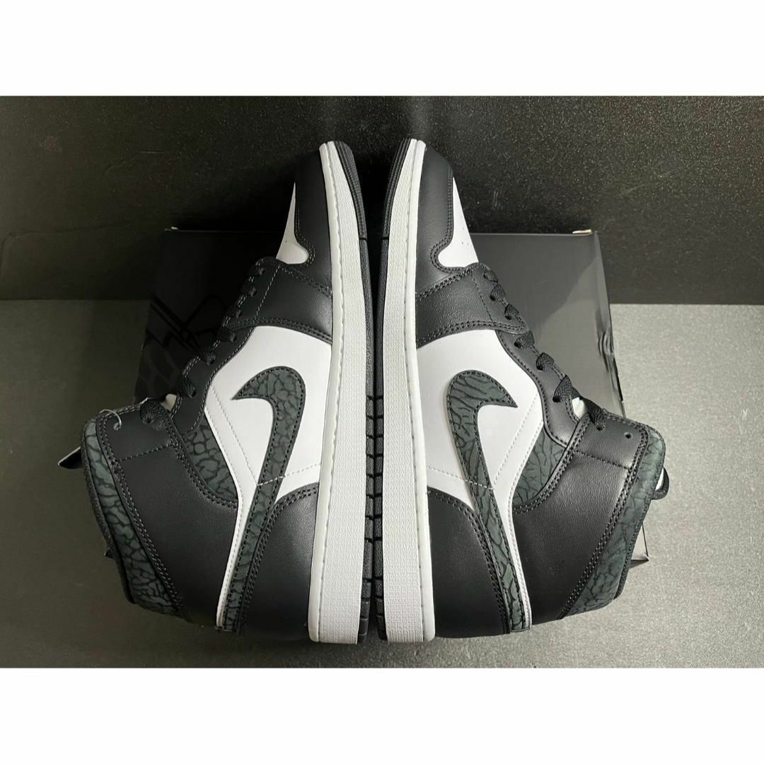 NIKE(ナイキ)の新品29.5cm Nike Air Jordan 1 Mid パンダエレファント メンズの靴/シューズ(スニーカー)の商品写真