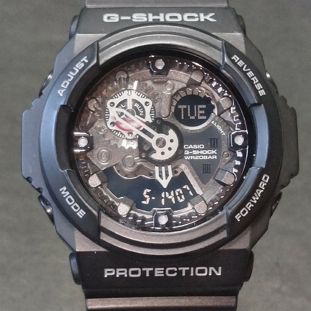 G-SHOCK(ジーショック)のCASIO カシオ G-SHOCK ジーショック GA-300-1A メンズの時計(腕時計(アナログ))の商品写真