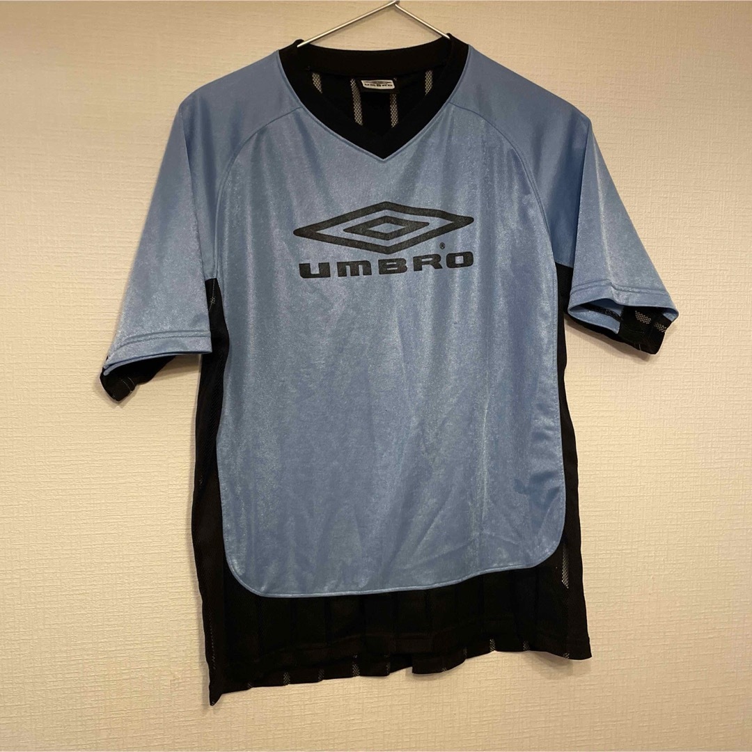 UMBRO(アンブロ)の90sアンブロ　UMBRO  プラクティスシャツ　サッカーシャツ　半袖シャツ メンズのトップス(Tシャツ/カットソー(半袖/袖なし))の商品写真