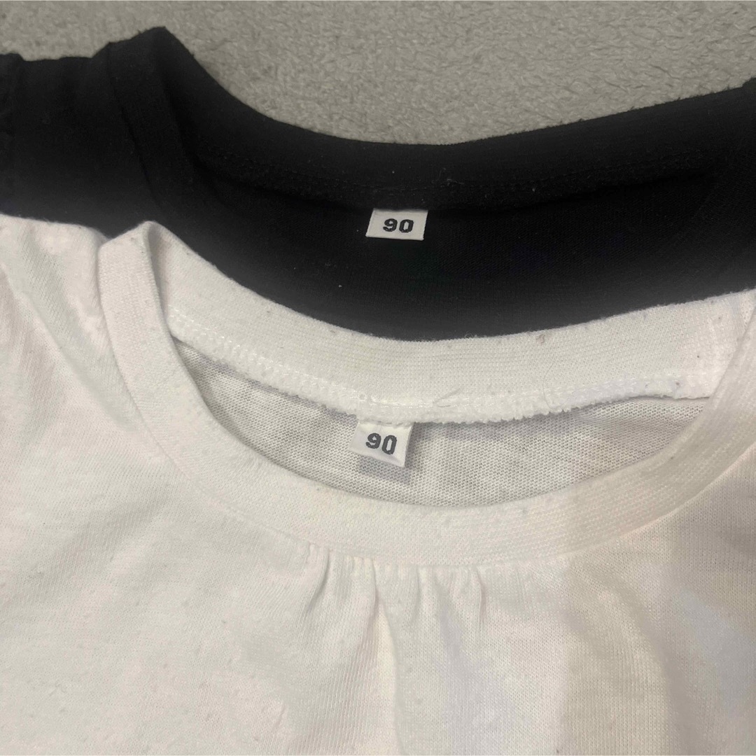 西松屋(ニシマツヤ)のTシャツ　2枚セット　90 キッズ/ベビー/マタニティのキッズ服女の子用(90cm~)(Tシャツ/カットソー)の商品写真