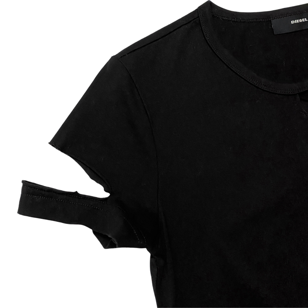 DIESEL(ディーゼル)のDIESEL ディーゼル アーカイブ ピアス Tシャツ Tee 半袖 トップス レディースのトップス(Tシャツ(半袖/袖なし))の商品写真