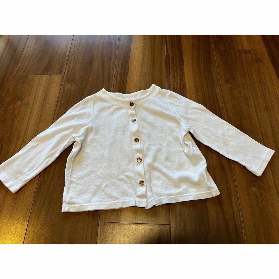 PETIT BATEAU(プチバトー)のプチバトー　半袖カットソー　カーディガン2点セット キッズ/ベビー/マタニティのベビー服(~85cm)(シャツ/カットソー)の商品写真
