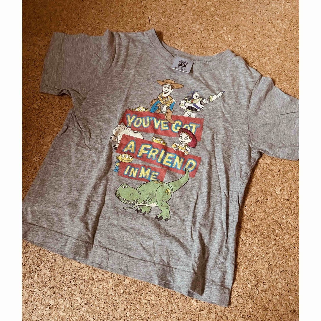 GU(ジーユー)のGU トイストーリー　Tシャツ　120 キッズ/ベビー/マタニティのキッズ服女の子用(90cm~)(Tシャツ/カットソー)の商品写真