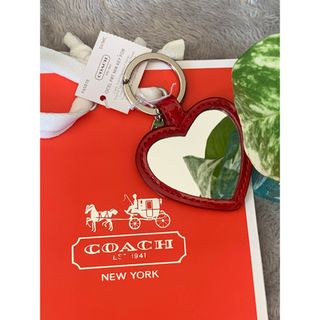 コーチ(COACH)の✨COACH ✨ハート型ミラーキーリング豹柄　　✨レオパード希少✨(キーホルダー)