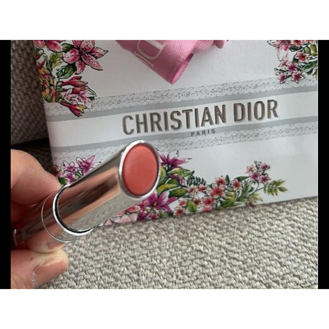 Dior(ディオール)のディオール アディクト リップ グロウ 012 ローズウッド コスメ/美容のベースメイク/化粧品(口紅)の商品写真